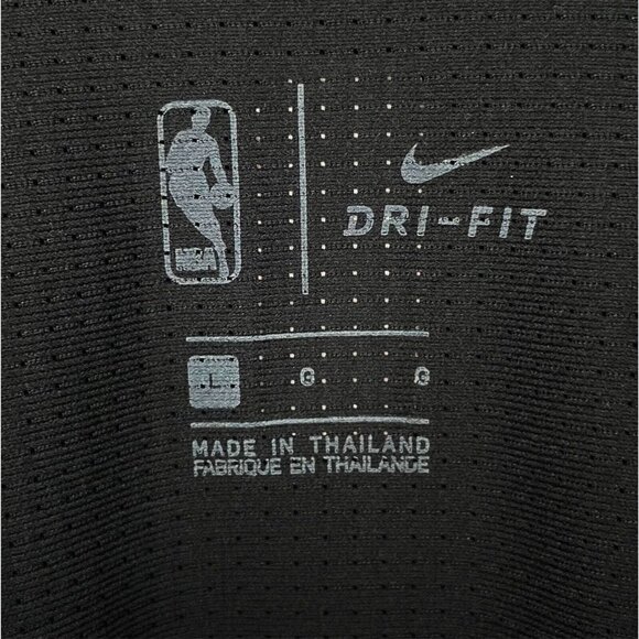 Atlanta Hawks NBA Basketball Nike Dri-Fit Black Men’s Large Long Sleeve Shirt - Picture 5 of 5